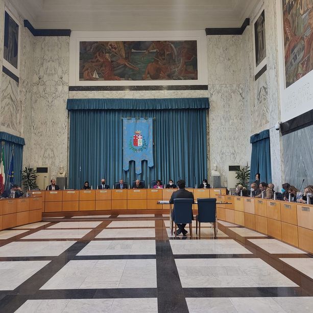 Imperia, in consiglio comunale il nuovo Piano delle antenne per la telefonia mobile