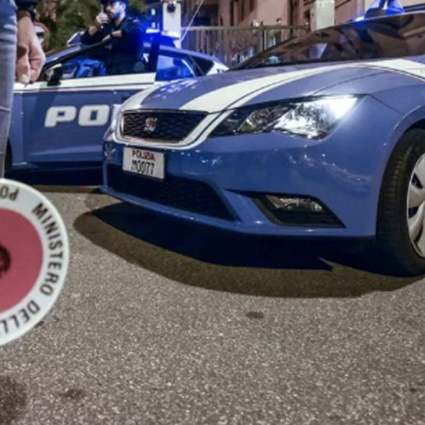 Sanremo: perseguita la compagna, la minaccia e le incendia l'auto. Arrestato 58enne