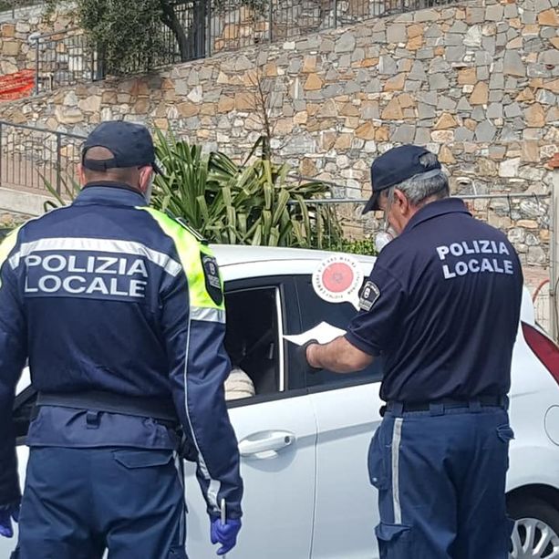 Coronavirus: torinese 73enne raggiunge la seconda casa a Diano Marina, segnalata dai vicini, scatta la multa di 400 euro