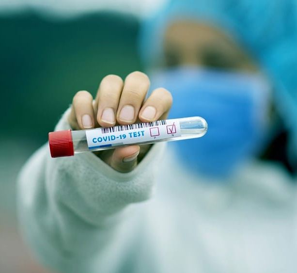 Covid, oggi 524 nuovi casi positivi in provincia di Imperia. In Asl 1 aumentano i ricoveri e le persone in quarantena