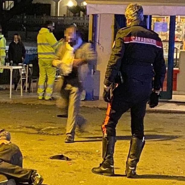 Imperia, violenta lite a Piani: due uomini si accoltellano. Indagano i Carabinieri (foto)