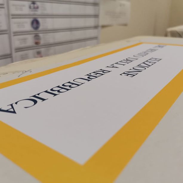 Elezioni politiche, lo scrutinio a Ponente: centrodestra stabilmente oltre il 40%, centrosinistra al 30%