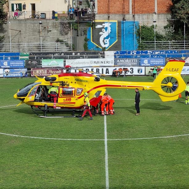 Imperia, grave infortunio per un calciatore del Rivasamba: al Ciccione atterra l'elisoccorso (foto e video)