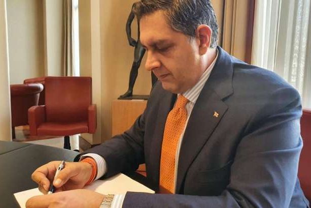 Arresto Toti, la Procura potrebbe chiedere il giudizio immediato del governatore della Liguria