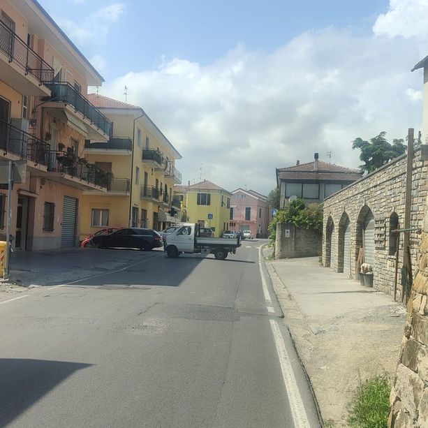 A Caramagna si schiaccia troppo sull’acceleratore, residenti sul piede di guerra