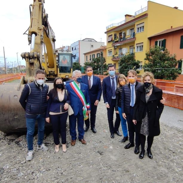 A Ventimiglia è il giorno dei nuovi parcheggi: anche il presidente Toti in città per le inaugurazioni (Foto e Video)