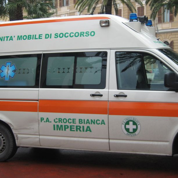 Imperia, parla il volontario della Croce Bianca aggredito: &quot;Sono sconvolto. Li denuncerò, non è normale quello che hanno fatto&quot;