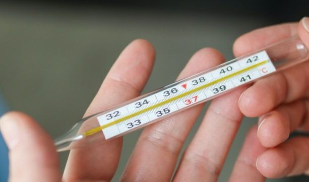 Imperiesi a Natale a letto con influenza e covid, aumento dei casi in tutte le fasce d'età