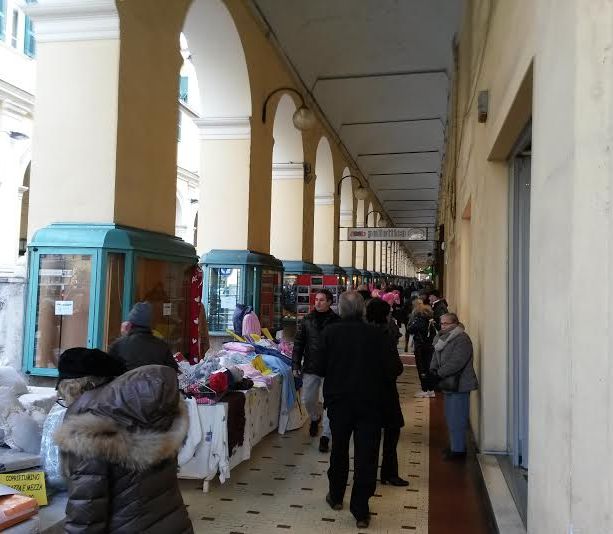 Allarme tra i commercianti di Imperia, due donne fanno shopping con soldi falsi