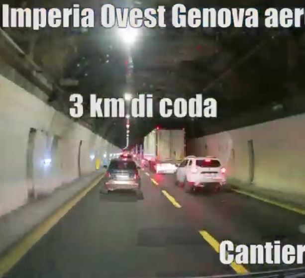 Dodici cantieri in autostrada tra Imperia e Genova, il video in timelapse che mostra i disagi in A10