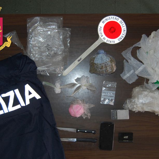 Loano, spacciano droga al bar e oppongono resistenza alla Polizia, due ventinovenni arrestati