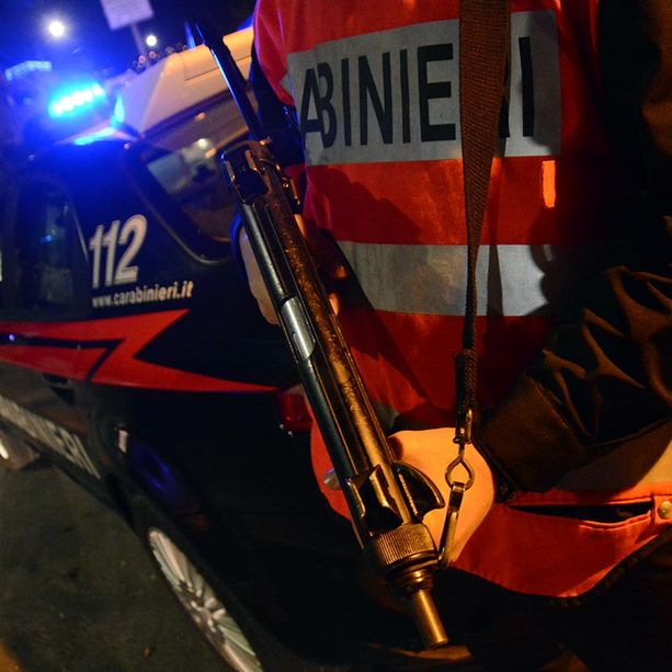 Albenga, trovati in possesso di droga: coppia di futuri sposi arrestata dai carabinieri
