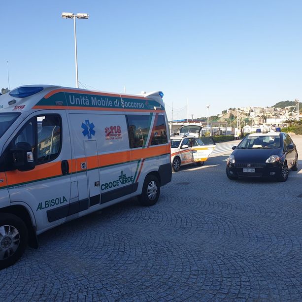 Albissola Marina: trovato su una spiaggia libera il corpo senza vita di un uomo