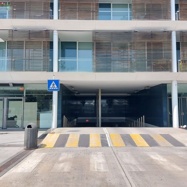 Savona, esce con la bici e viene aggredita e minacciata in Darsena: &quot;La situazione sta diventando inquietante&quot;