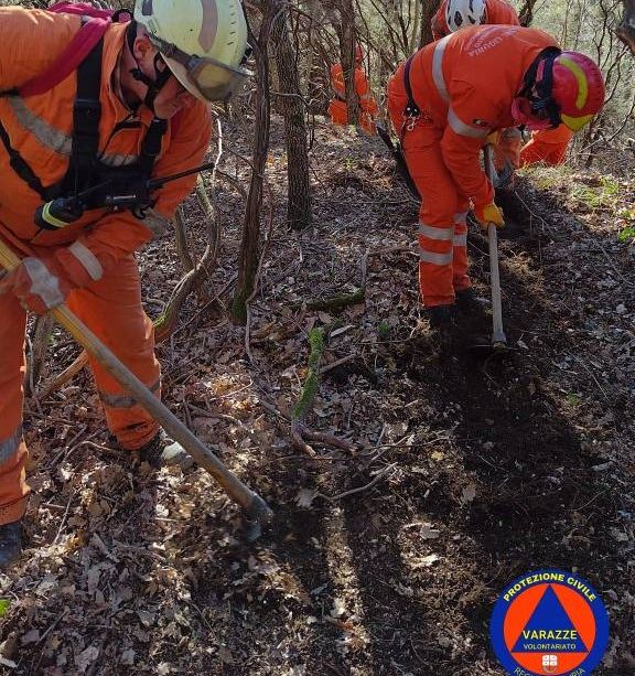 Varazze, spento l'incendio ad Alpicella. Il Sindaco: &quot;Senza la rete di collaborazione ed assistenza non si riuscirebbe ad affrontare al meglio situazioni complicate&quot;