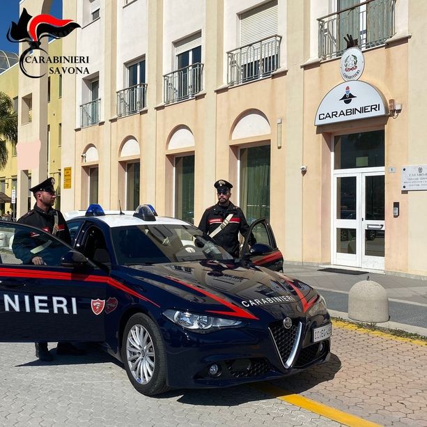 Accoltellamento fuori dalla discoteca ad Albenga: a scatenare la furia un mancato saluto