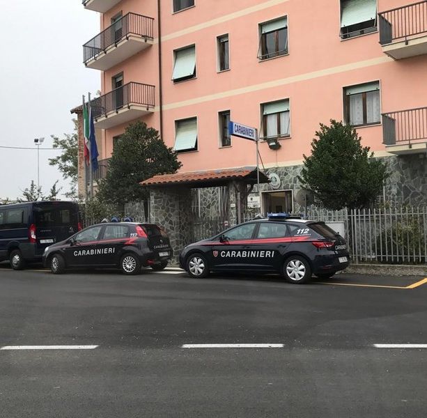Cairo, operaio albanese irregolare denunciato dai carabinieri. Deferito anche il titolare della ditta