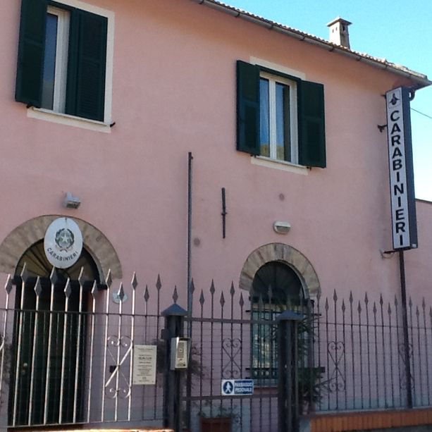Immigrati clandestini afghani avvistati dai Carabinieri nella zona industriale di Cisano sul Neva
