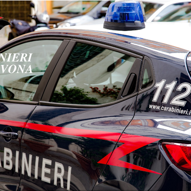 Scoppia il litigio e un 17enne colpisce il coetaneo all'addome: trasportato in codice rosso al Santa Corona