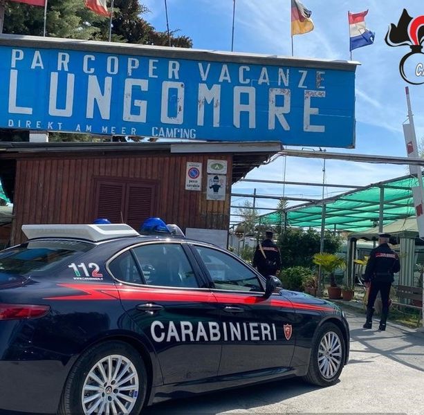 Detenuto evade dall'ospedale per andare a trovare l'ex compagna: era stato arrestato per l'incendio al camping Lungomare di Albenga