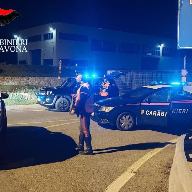 Controlli straordinari dei carabinieri: 250 persone identificate e 144 veicoli controllati, contestate 4 violazioni al codice della strada