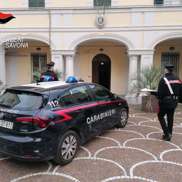 Pietra Ligure, badante denunciato per circonvenzione di persona incapace e furto di assegni