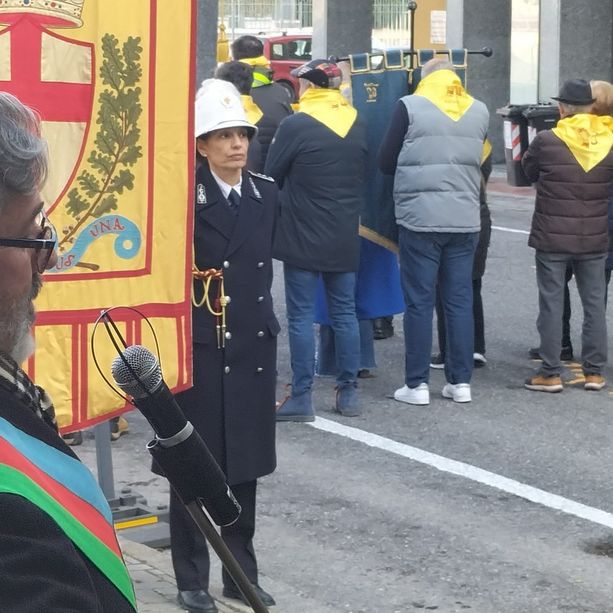 Albenga, arriva Vaccarezza e i Fieui di Caruggi si girano dall'altra parte: &quot;Non contro la persona, ma contro il politico che ci ha abbandonato” (FOTO)