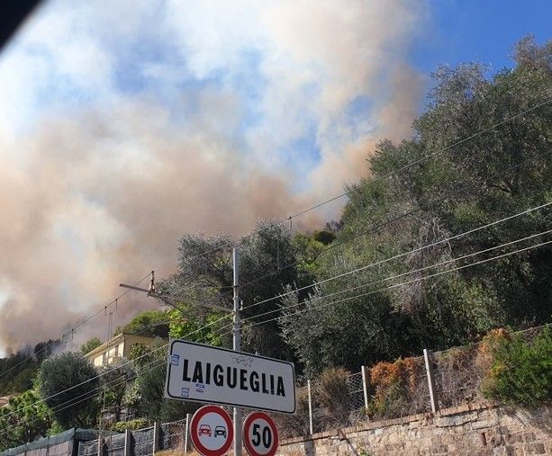 Incendio a Laigueglia: dichiarato il cessato allarme