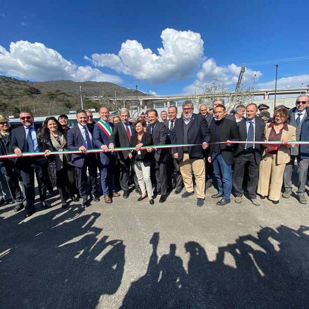 Andora, inaugurate le opere viarie a valle della nuova stazione ferroviaria (FOTO e VIDEO)