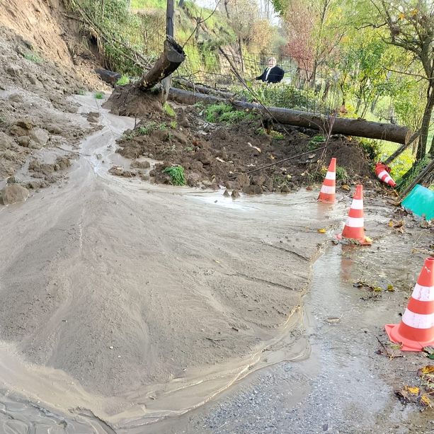 Dego, il vice sindaco Ghione: &quot;Una famiglia è isolata, ci sono alcune frane nelle frazioni e il campo sportivo non esiste più&quot;