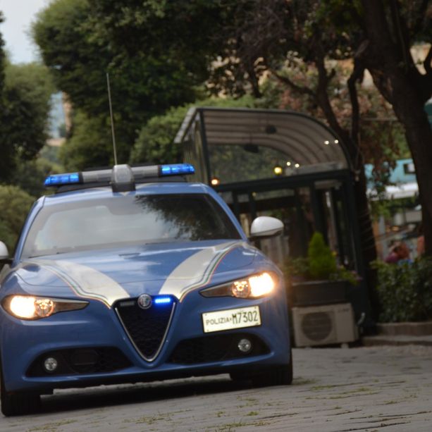 Perseguita la compagna, scatta la sorveglianza speciale per stalker seriale