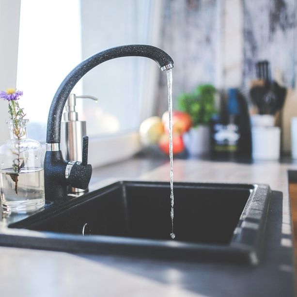 Acqua salata dai rubinetti ad Andora, all'Università di Firenze l'incarico di studiare soluzioni all'emergenza