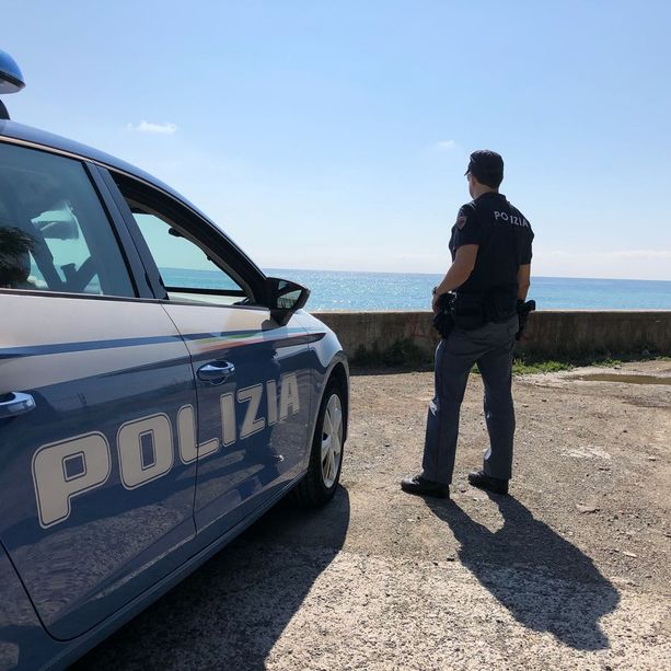 Controlli della Polizia di Stato: due arresti, otto denunce e un Foglio di Via Obbligatorio