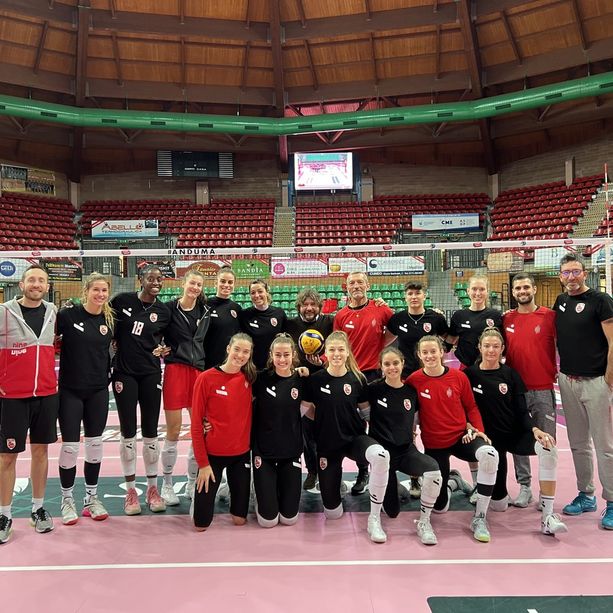 Pioggia di regali per i ragazzi dell’Associazione Down Savona: si mobilita anche Cuneo Granda Volley