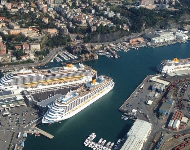 Savona, ferma in porto per Covid la Corsica Victoria: un positivo al tampone molecolare e 4 all'antigenico