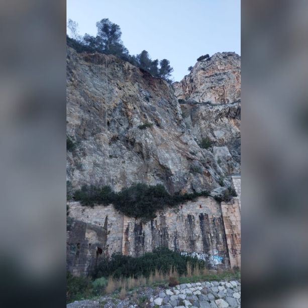 Ancora cedimenti sul versante del Malpasso: nuovamente chiusa l'Aurelia tra Varigotti e Noli
