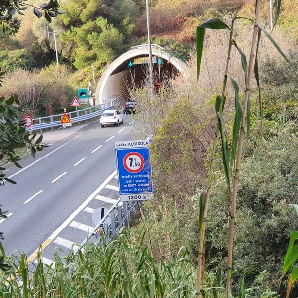 Schianto mortale in A10 tra Albisola e Celle: perde la vita una giovane