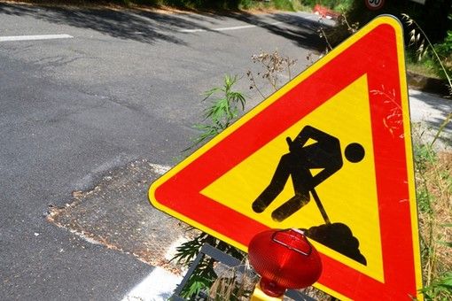 Lavori pubblici a Finale. La minoranza chiede continuità, l'Amministrazione: &quot;E' valore fondante, puntiamo sulle manutenzioni&quot;