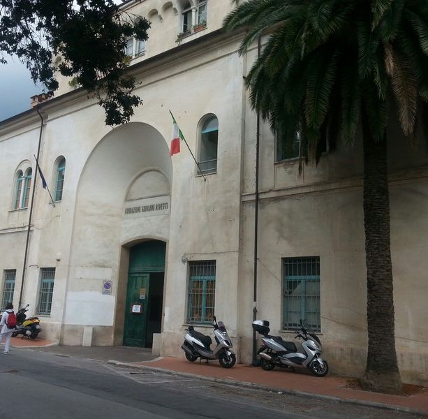 Finale, insegnante positiva al Covid-19 al liceo Issel: alcune classi in quarantena