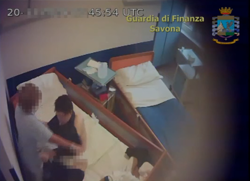 Maltrattamenti nell'rsa di Varazze, i video visionati in aula: grida e insulti