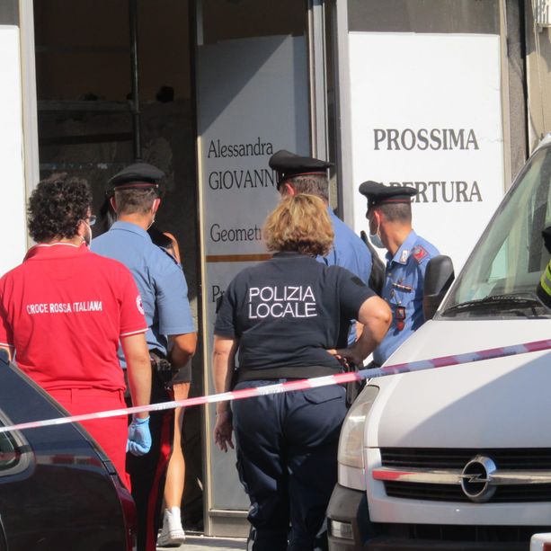Valleggia, incidente sul lavoro: crolla un muro, perde la vita un operaio 40enne