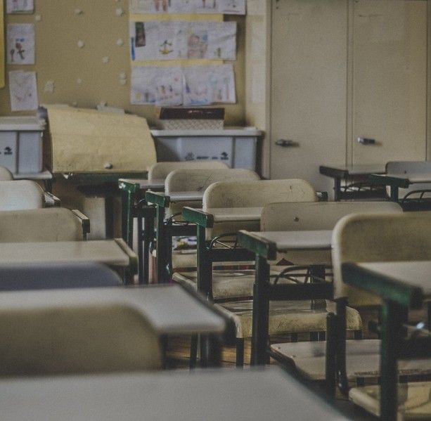 Covid, cinque classi delle medie a Savona in quarantena per contatto con positivo