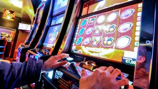 Gioco d'azzardo e criminalità, una piaga anche nel savonese. Padovano: &quot;Non si ha traccia del commissionamento di ricerche specifiche&quot;