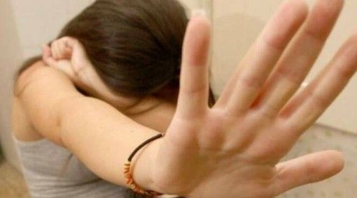 Violenza su ragazza minorenne, istruttore di palla tamburello condannato a 9 anni