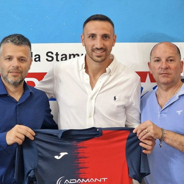 Calcio, Vado. Bomber Alfiero scalpita: &quot;Dopo il contatto con il Vado non ho cercato altre soluzioni. Il potenziale è ottimo, ma bisogna lavorare per diventare squadra&quot;