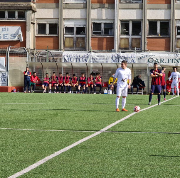 Calcio, Serie D. Colpo esterno del Vado: Saccà e Gulli superano il Borgosesia