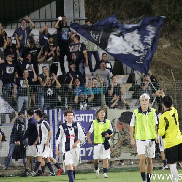 Calcio. Tornano i social biancoblu e con la denominazione Savona FBC 1907