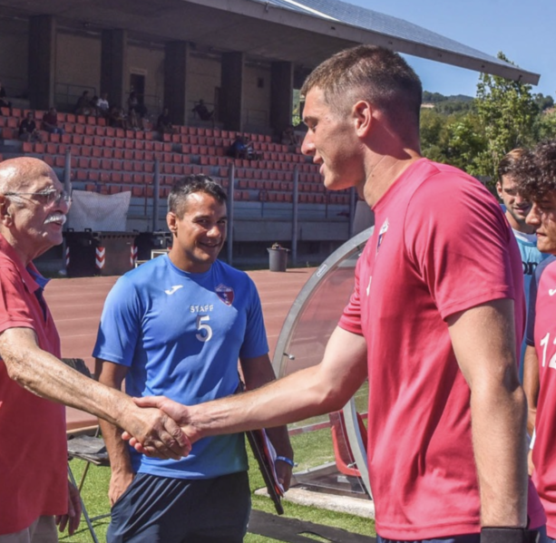 Calcio. Il presidente Tarabotto riabbraccia il suo Vado: &quot;Impressionato dai nostri giovani. Romairone? Chiedete al ds!&quot; (VIDEO)