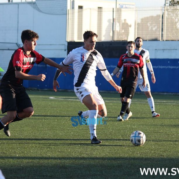 Calcio. Eccellenza, il 2022 si chiude con una delle sfide più attese: al &quot;Ciccione&quot; va in scena il derby Imperia-Albenga