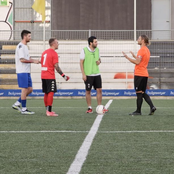 Calcio. Riflettori accesi al Riva, la webcronaca di Albenga - Pietra Ligure (LIVE)
